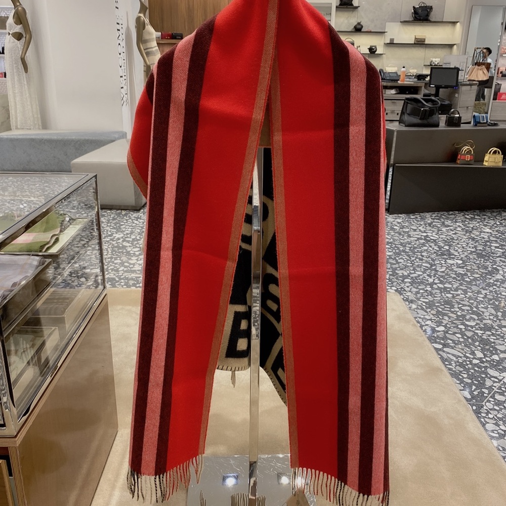 NWT BURBERRY LONG PLAID CASHMERE SCARF WITH TASSEL